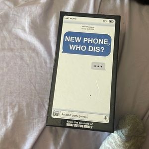 Party game New Phone,Who Dis. Everything is together with no missing pieces